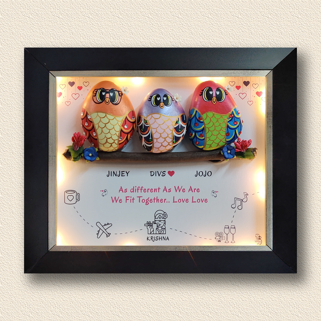 Customizable natural pebble with hand-painted designs – a unique home décor choice.