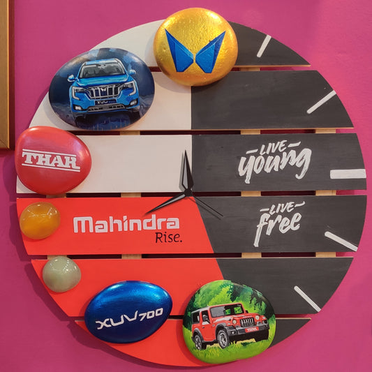 Mahindra Momentum – Personalized Corporate Clock Gift
