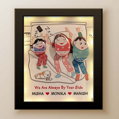 पारंपरिक डिजाइन में बेहद प्यारा युगल (12x10 इंच)